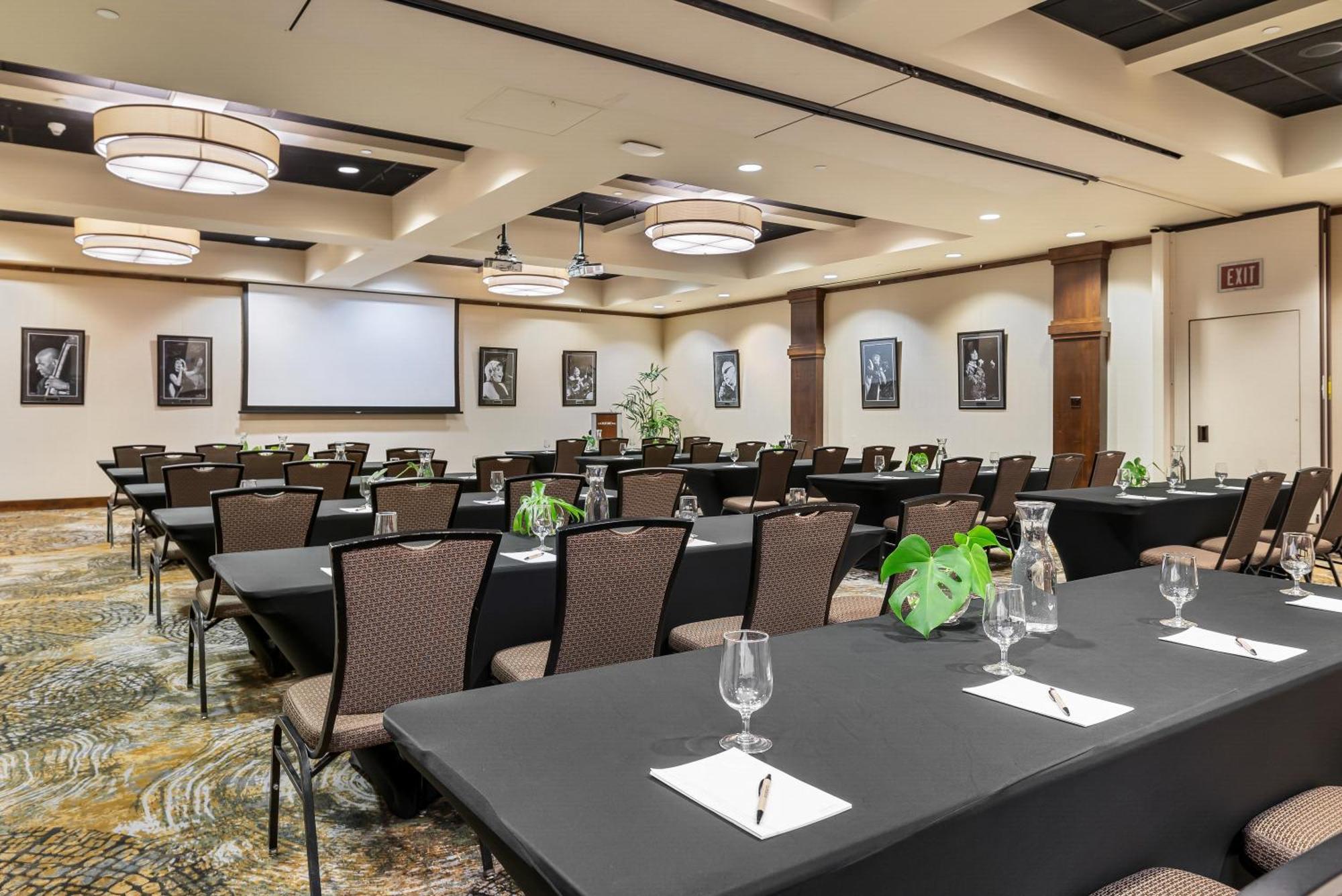 Oxford Hotel Bend Luaran gambar